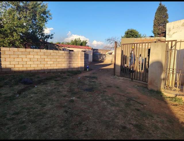 2 BEDROOM HOUSE FOR SALE IN PALM RIDGE